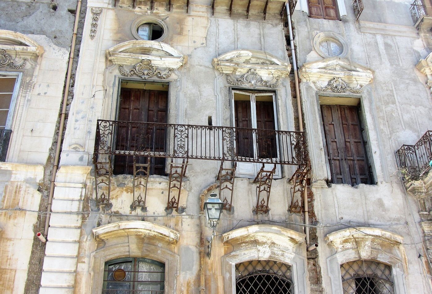 Car Rental at Sicily Palermo Airport SIXT rent a car
